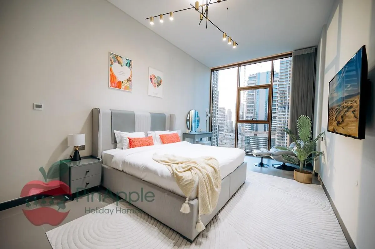 Royal Style New 1Br With A View Daire Dubai