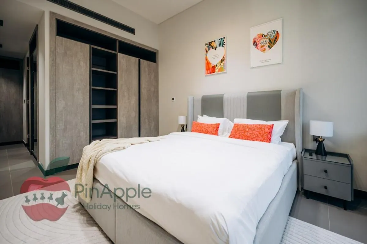 Royal Style New 1Br With A View Daire Dubai